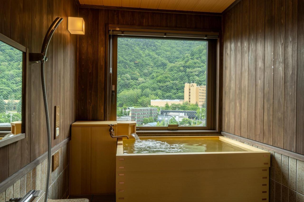 Jozankei Onsen Yurakusoan Hotel Sapporo Bagian luar foto