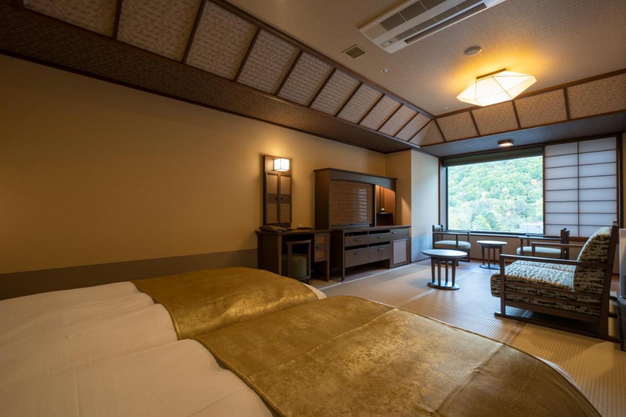 Jozankei Onsen Yurakusoan Hotel Sapporo Bagian luar foto