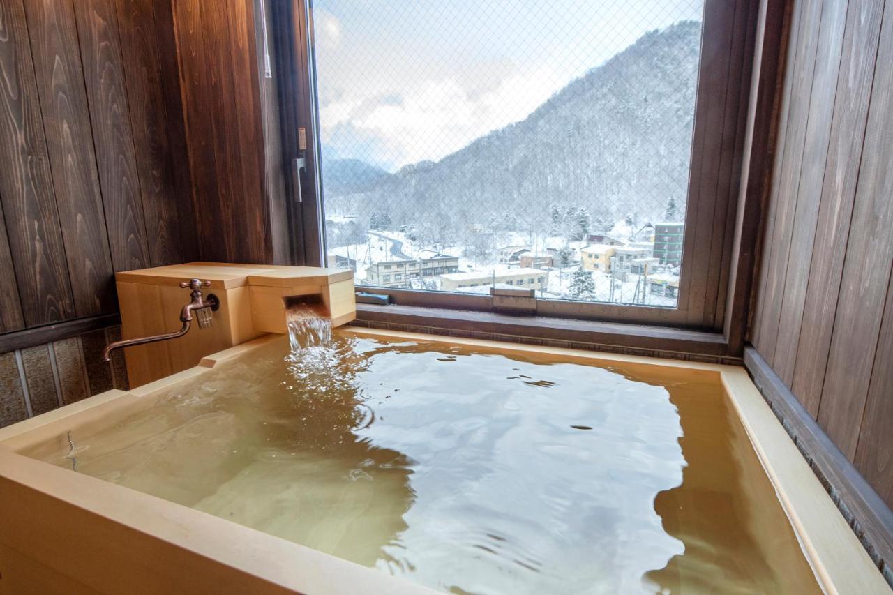 Jozankei Onsen Yurakusoan Hotel Sapporo Bagian luar foto