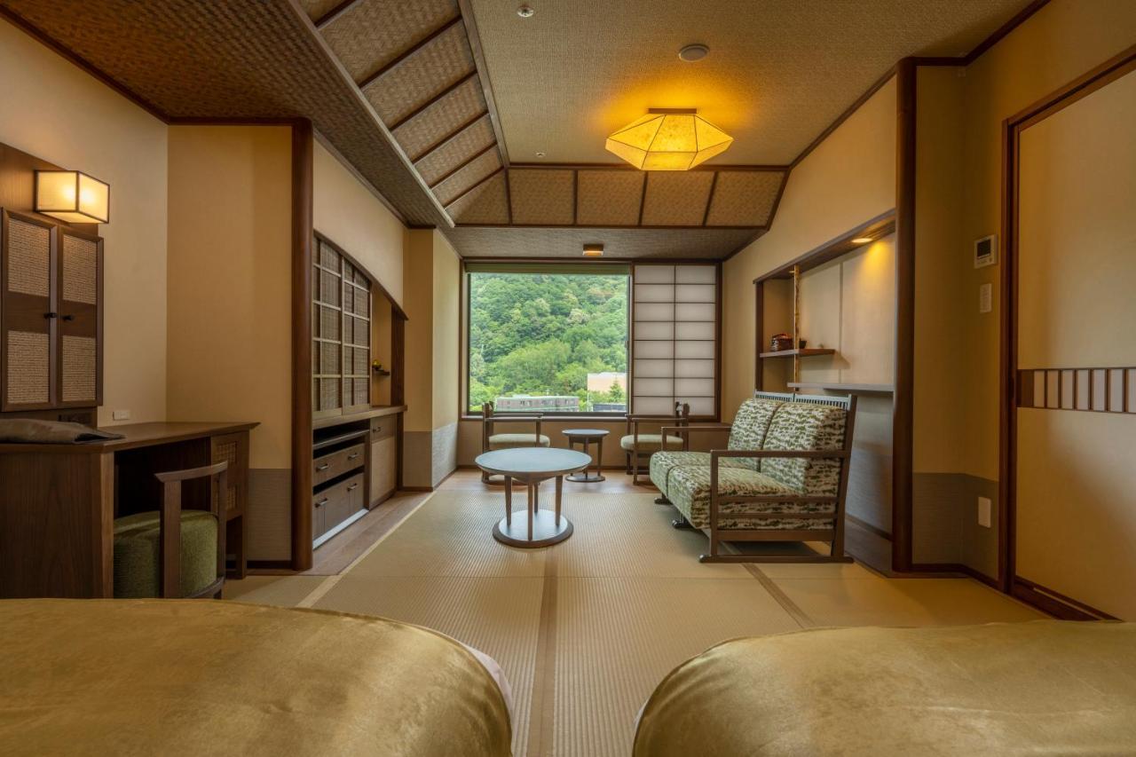 Jozankei Onsen Yurakusoan Hotel Sapporo Bagian luar foto