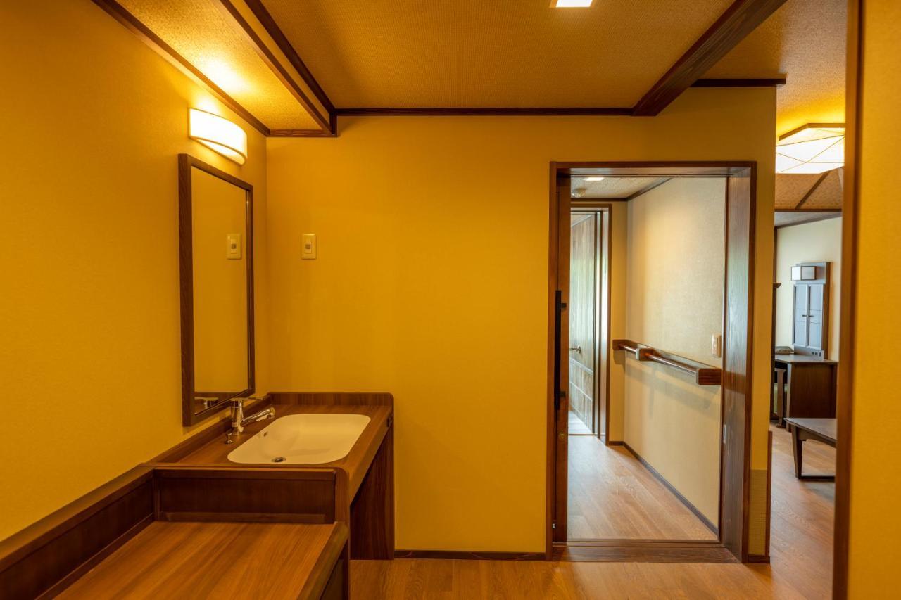 Jozankei Onsen Yurakusoan Hotel Sapporo Bagian luar foto